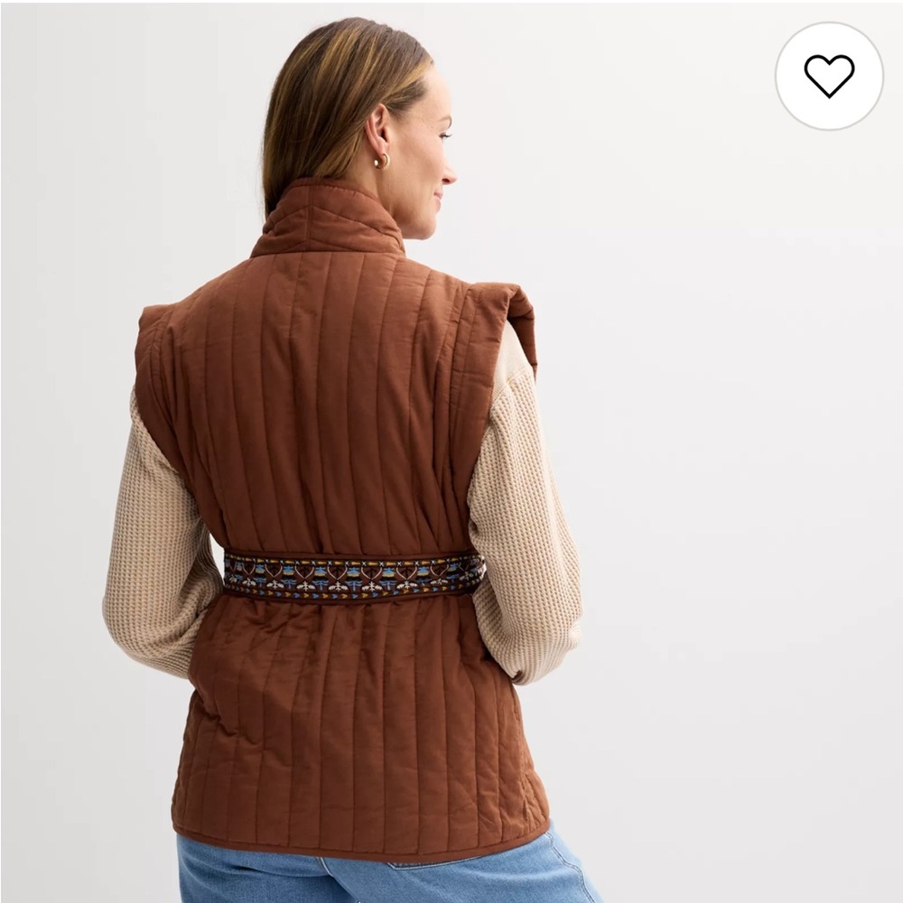 Farmers Market Quilted Vest in Mocha - Picture 3 of 8